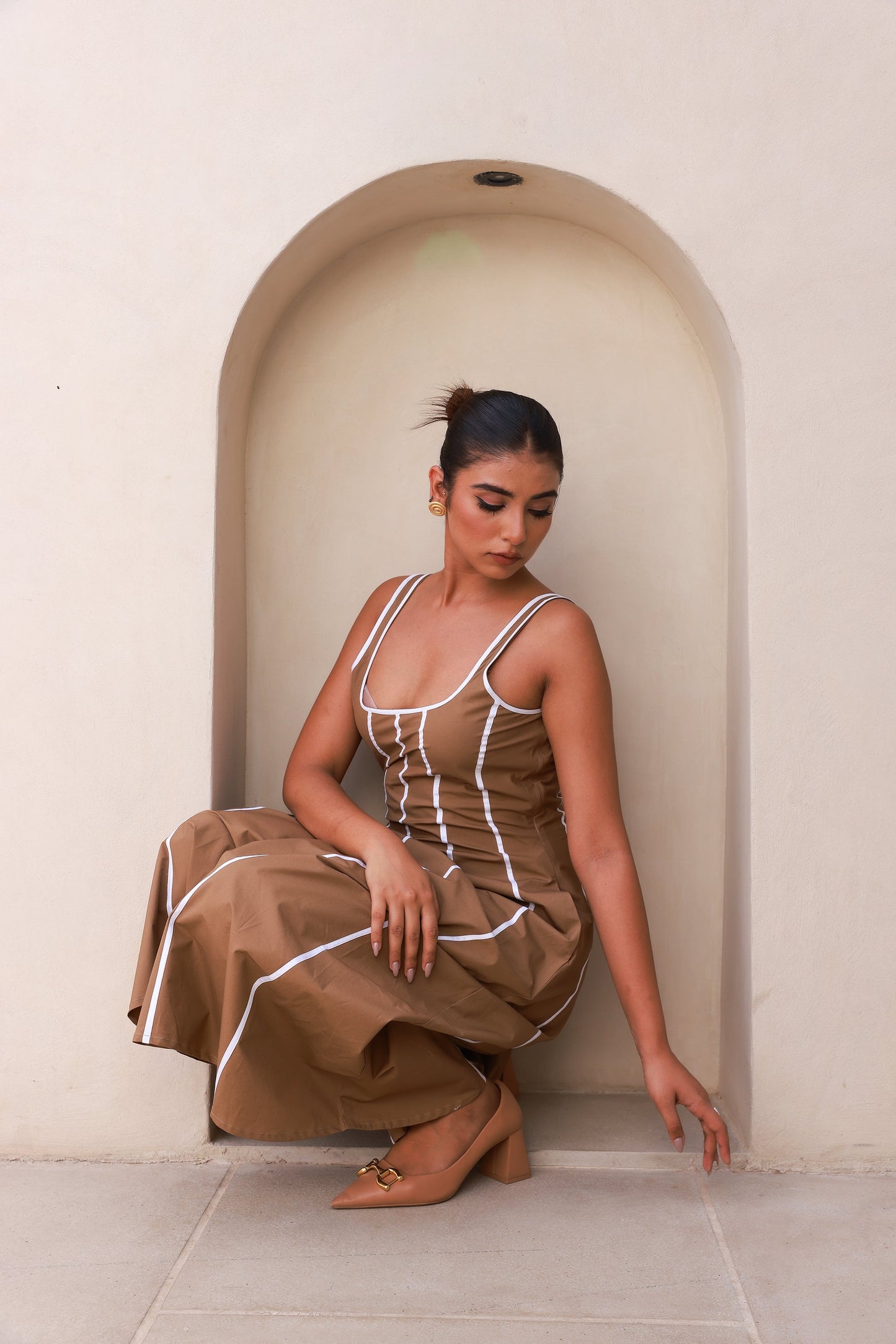 Beige & Nude