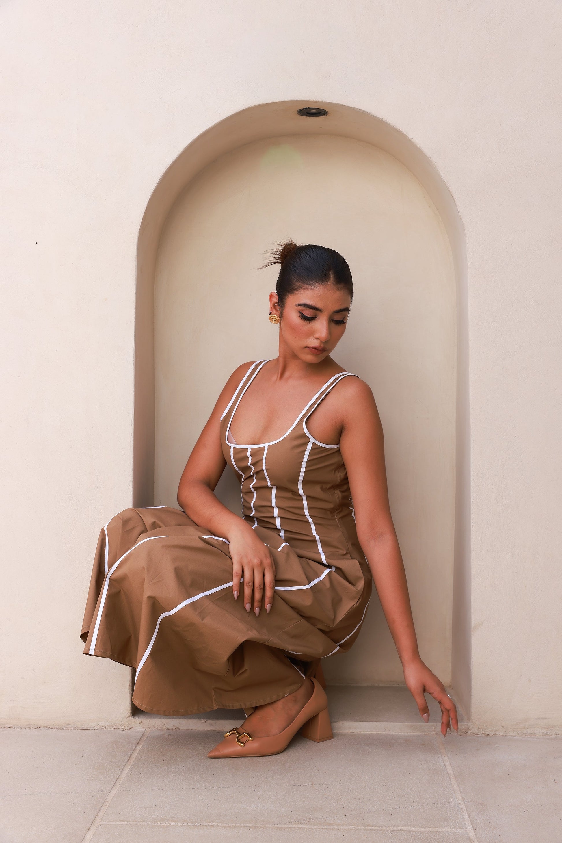 Beige & Nude