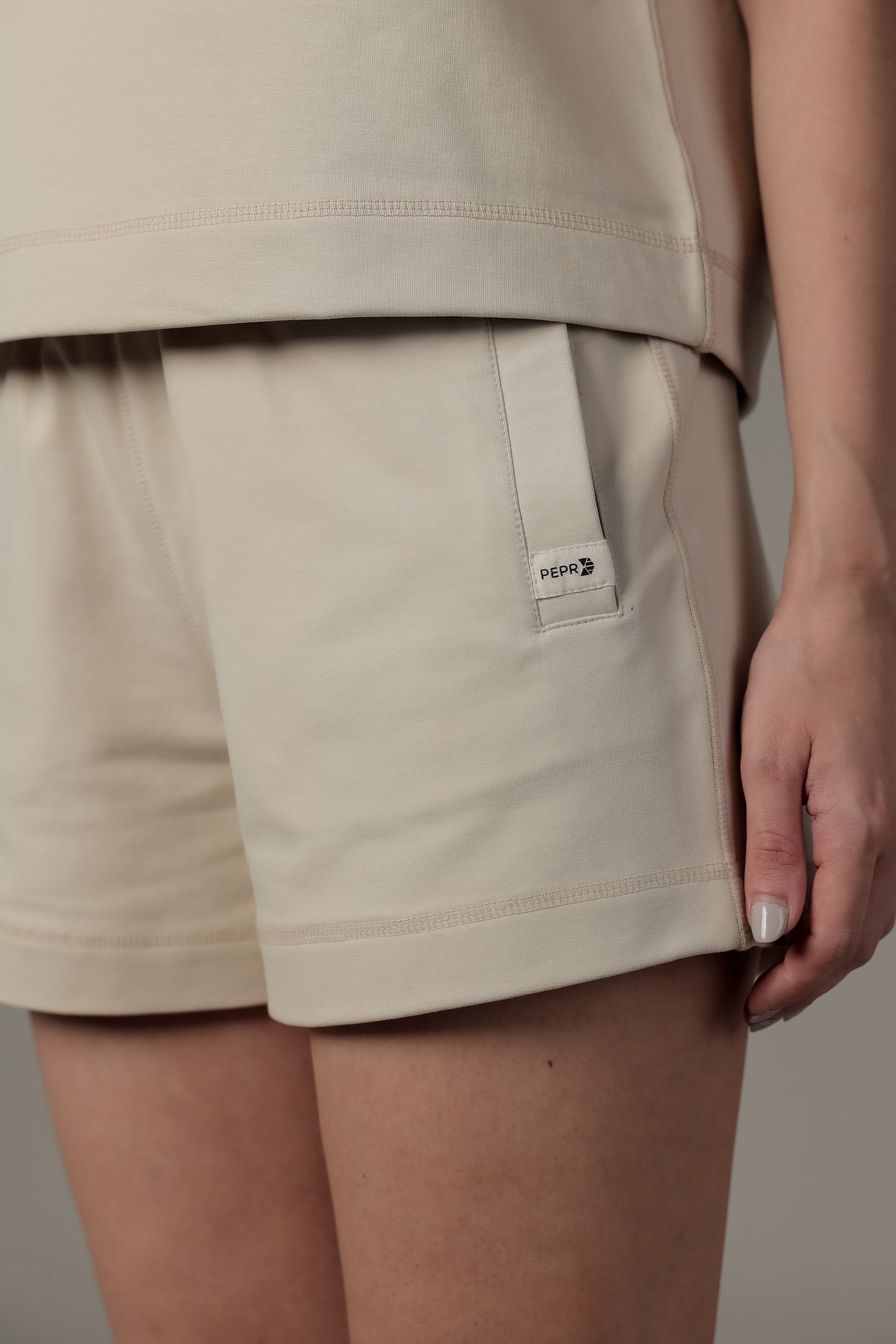Beige & Nude
