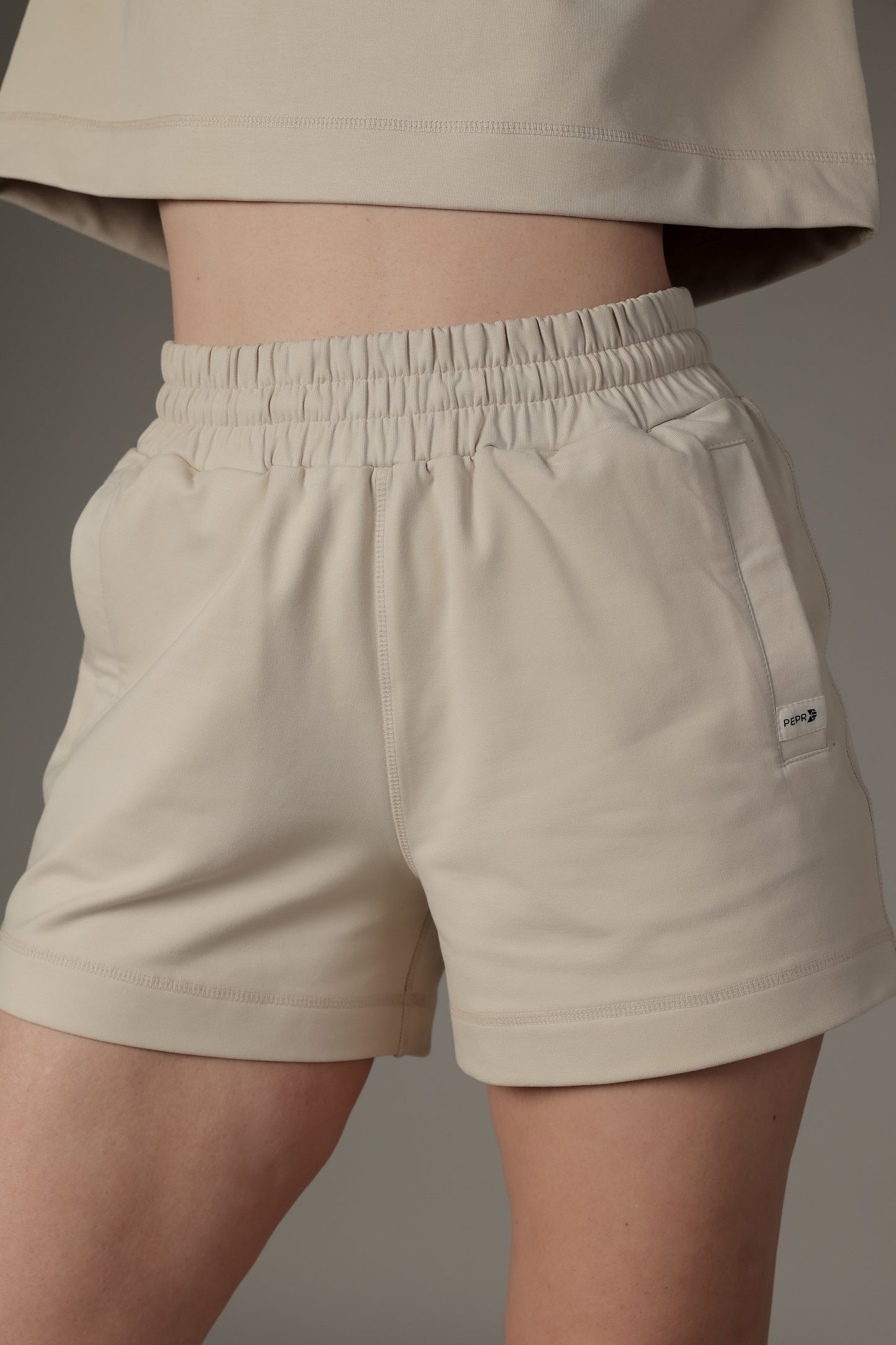 Beige & Nude