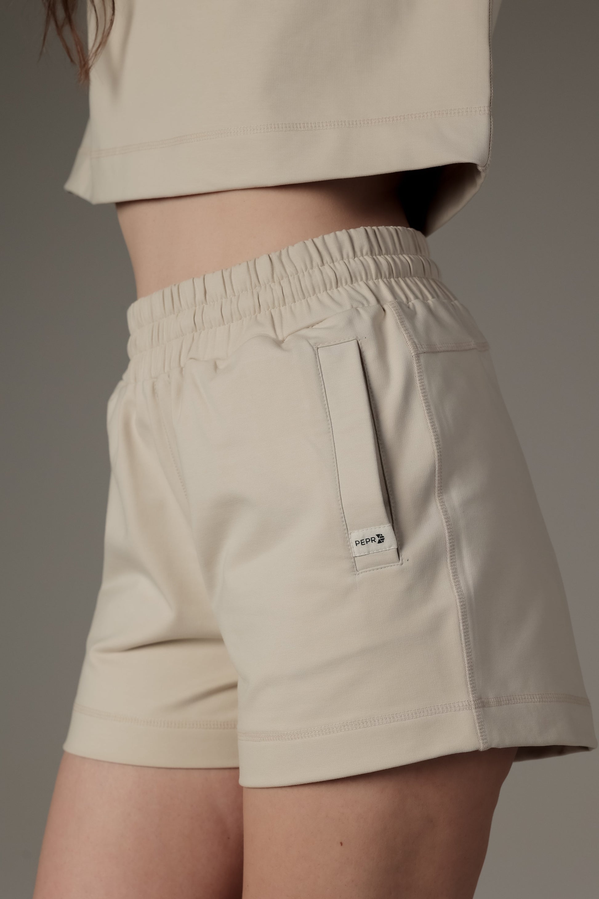 Beige & Nude