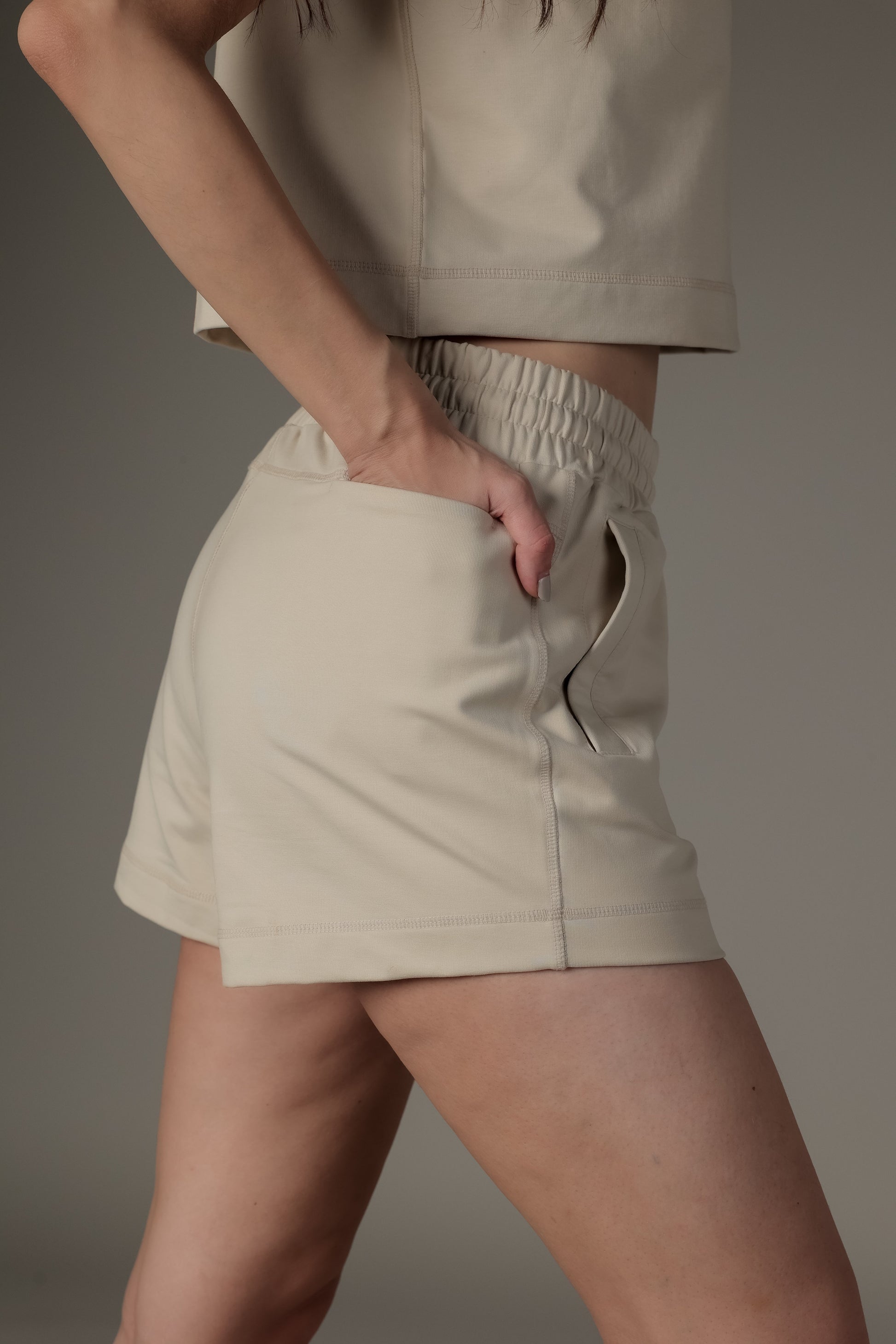 Beige & Nude