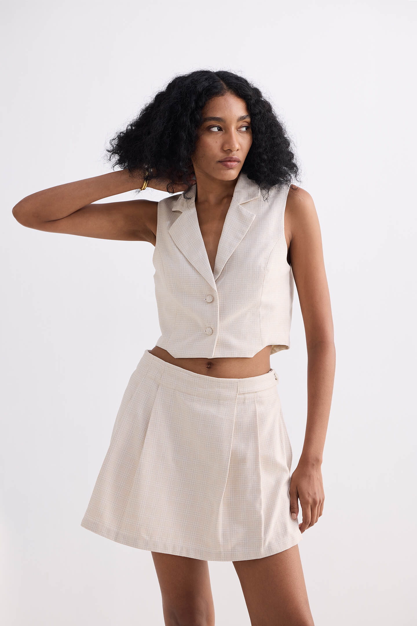 Beige & Nude