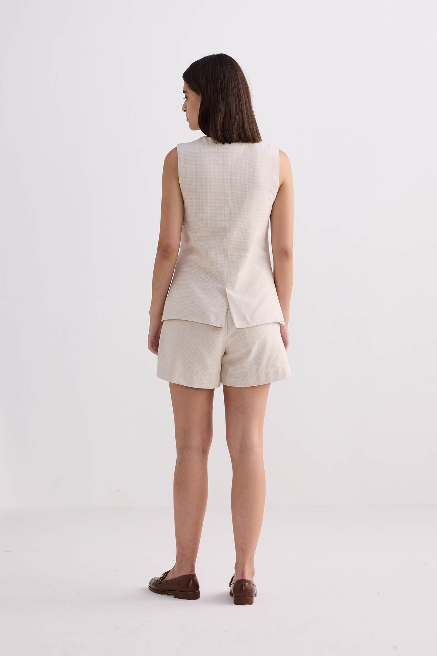 Beige & Nude