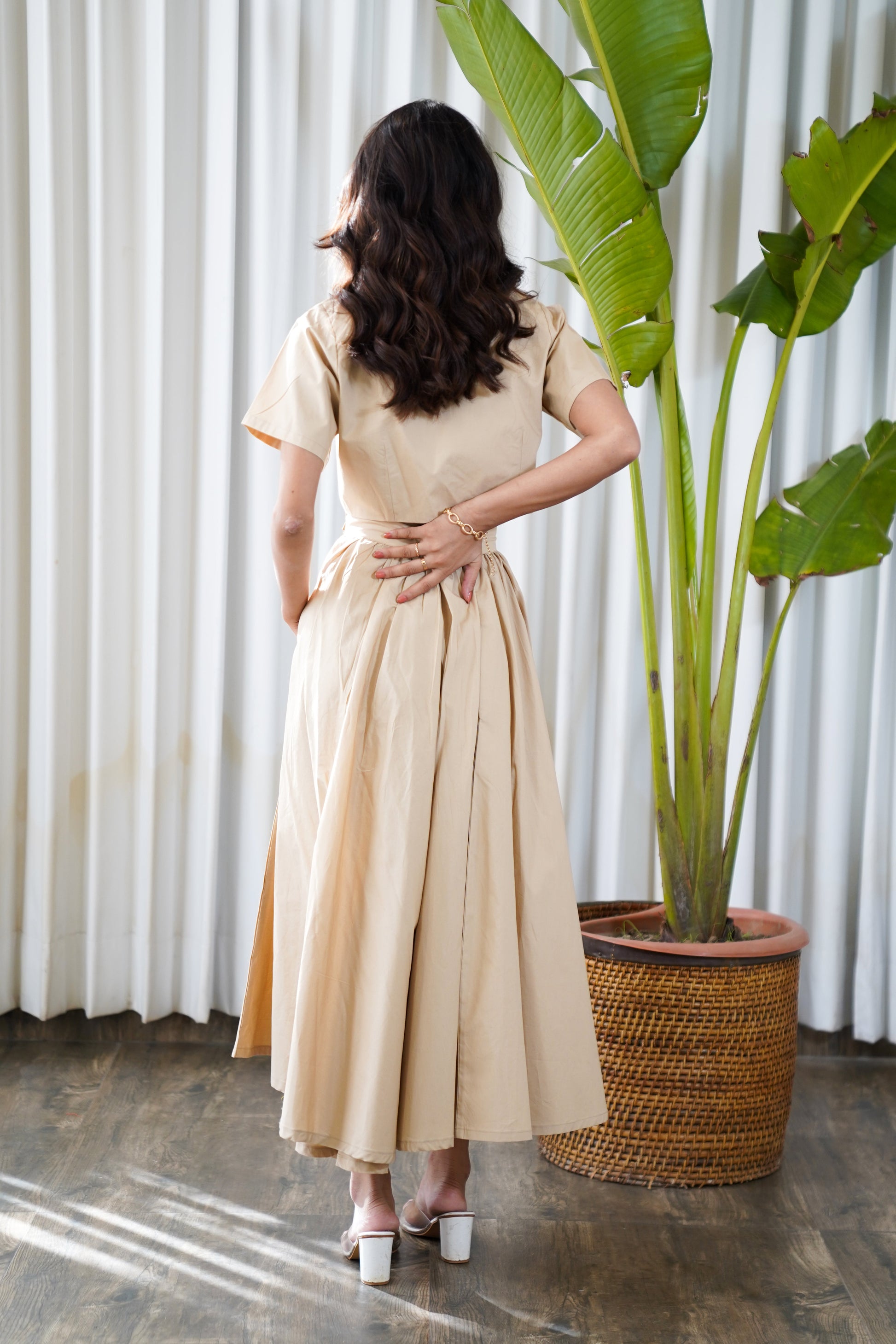Beige & Nude