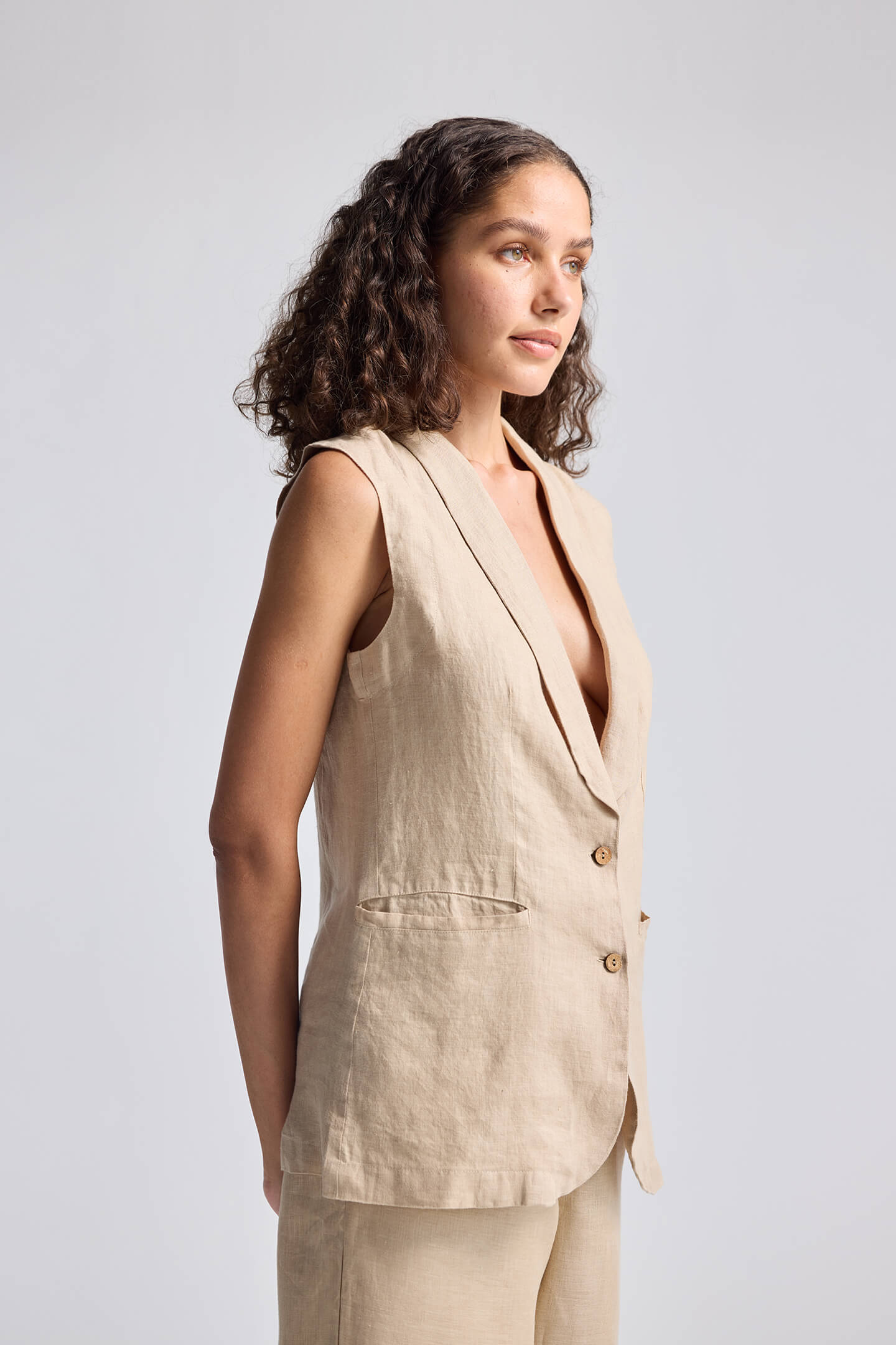 Beige & Nude