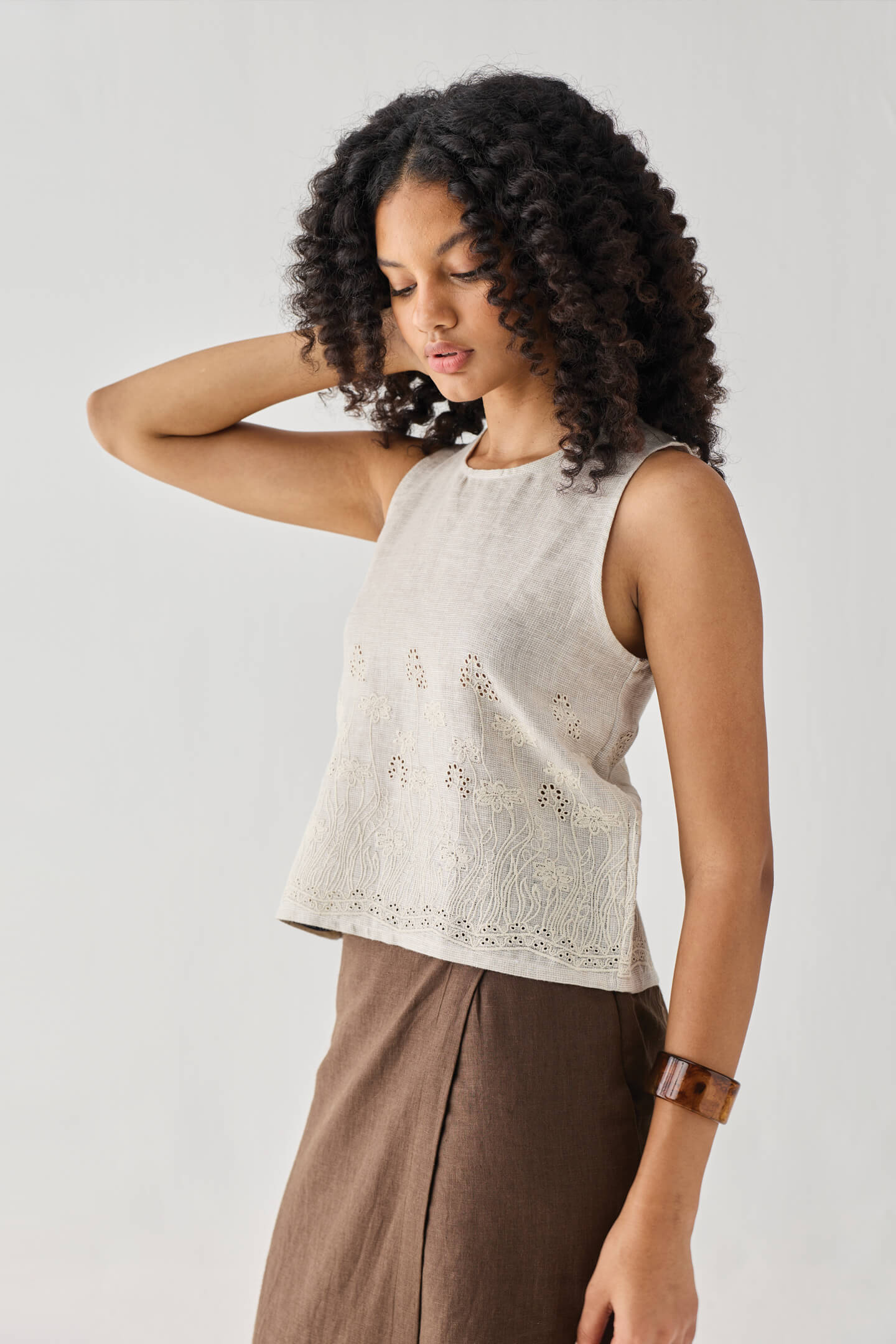 Beige & Nude